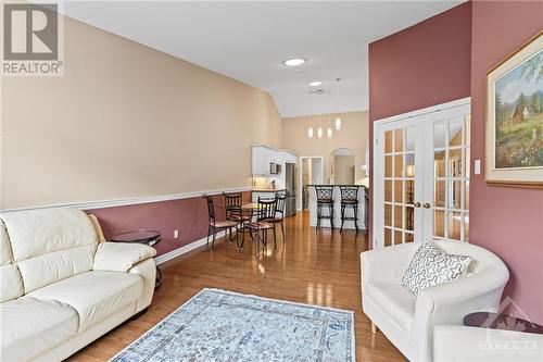 2 Coulson Court, Kanata, ON - Indoor Photo Showing Living Room