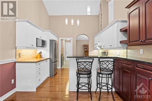 2 Coulson Court, Kanata, ON - Indoor Photo Showing Kitchen