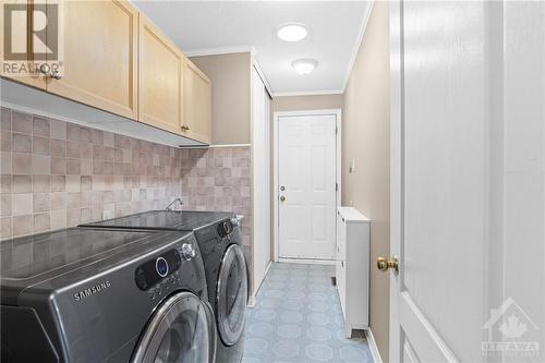 2 Coulson Court, Kanata, ON - Indoor Photo Showing Laundry Room