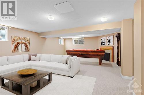 2 Coulson Court, Kanata, ON - Indoor