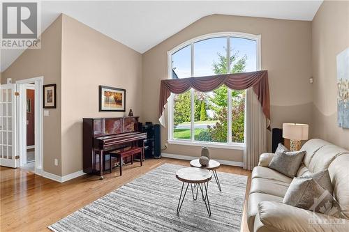 2 Coulson Court, Kanata, ON - Indoor Photo Showing Living Room