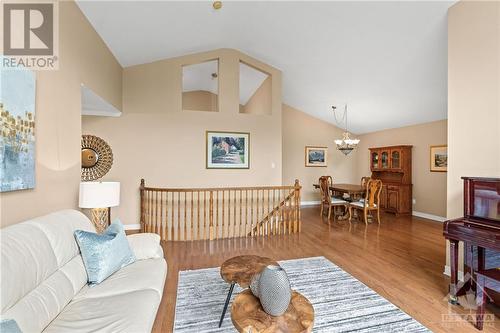 2 Coulson Court, Kanata, ON - Indoor Photo Showing Living Room