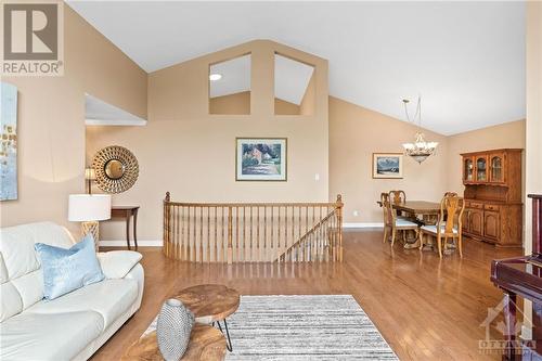 2 Coulson Court, Kanata, ON - Indoor Photo Showing Living Room