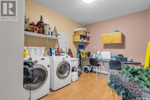 314 Centre Avenue, Meadow Lake, SK - Indoor Photo Showing Laundry Room