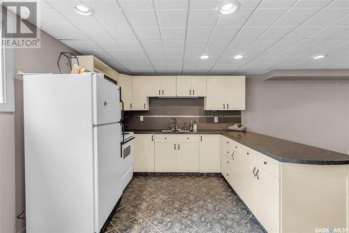 314 Centre Avenue, Meadow Lake, SK - Indoor Photo Showing Kitchen