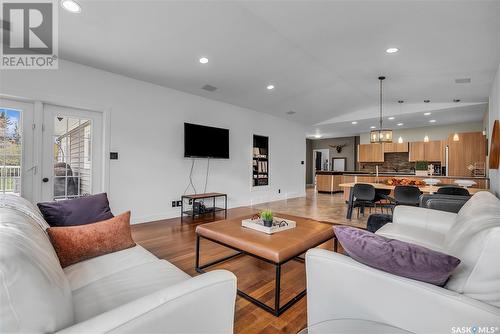 314 Centre Avenue, Meadow Lake, SK - Indoor Photo Showing Living Room