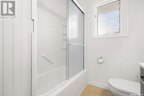 2700 Quinn Drive, Regina, SK - Indoor Photo Showing Bathroom