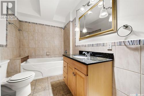 2700 Quinn Drive, Regina, SK - Indoor Photo Showing Bathroom