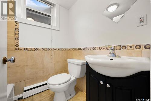 2700 Quinn Drive, Regina, SK - Indoor Photo Showing Bathroom