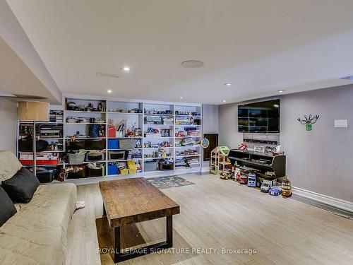 235 Bain Ave, Toronto, ON - Indoor