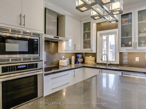 235 Bain Ave, Toronto, ON - Indoor Photo Showing Kitchen With Double Sink With Upgraded Kitchen