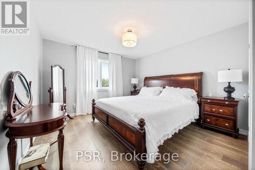 15 - 5056 New Street, Burlington, ON - Indoor Photo Showing Bedroom