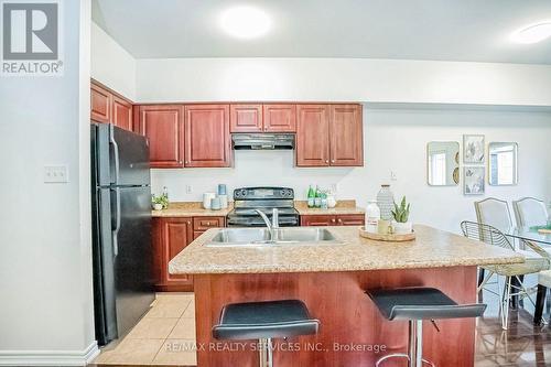 85 Frenchpark Circle, Brampton, ON - Indoor Photo Showing Kitchen With Double Sink