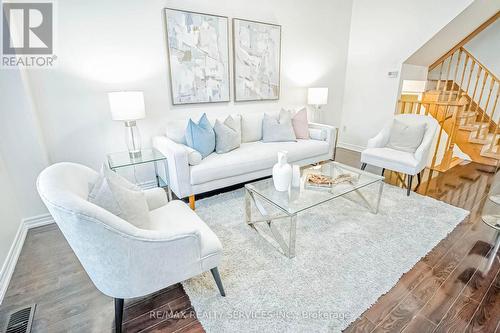 85 Frenchpark Circle, Brampton, ON - Indoor Photo Showing Living Room