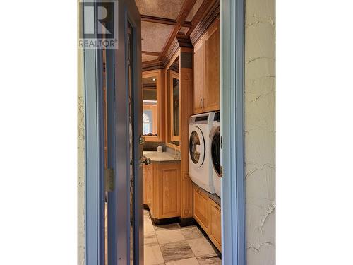 327 Carmel Crescent, Okanagan Falls, BC - Indoor Photo Showing Laundry Room