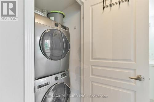 405 - 2240 Lakeshore Boulevard W, Toronto, ON - Indoor Photo Showing Laundry Room