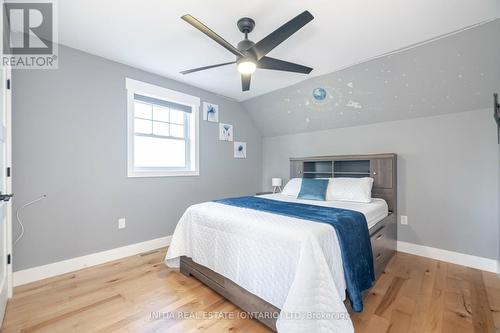 11786 Parson Road, St. Thomas, ON - Indoor Photo Showing Bedroom