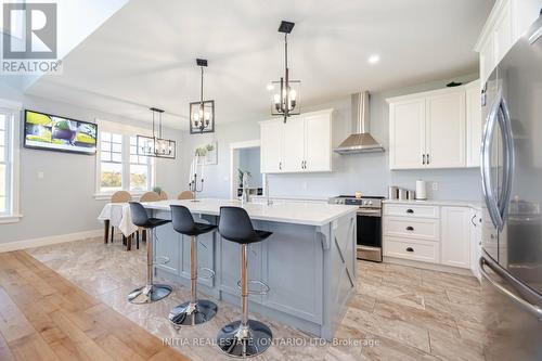 11786 Parson Road, Southwold, ON - Indoor Photo Showing Kitchen With Upgraded Kitchen