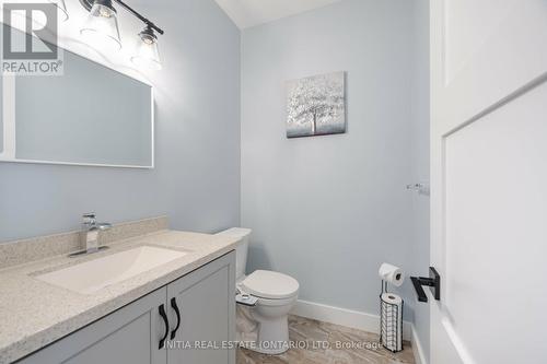 11786 Parson Road, Southwold, ON - Indoor Photo Showing Bathroom