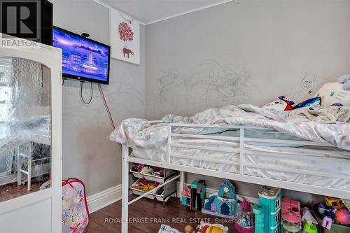 25 Victoria Avenue, Peterborough (Northcrest), ON - Indoor Photo Showing Bedroom