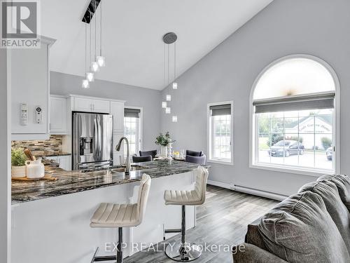 3501 - 300 Croft Street, Port Hope, ON - Indoor Photo Showing Kitchen With Upgraded Kitchen