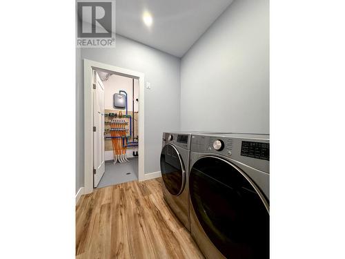 4121 Munroe Street, Terrace, BC - Indoor Photo Showing Laundry Room