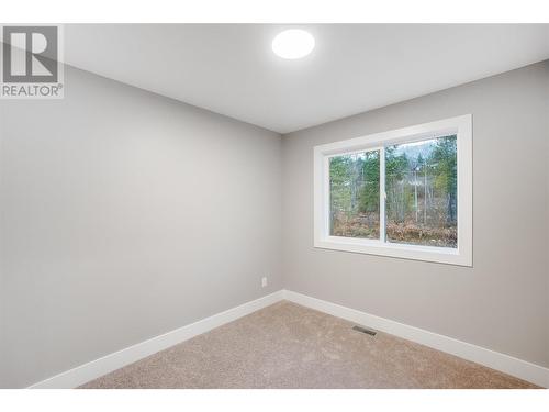 3716 Toba Road, Castlegar, BC - Indoor Photo Showing Other Room