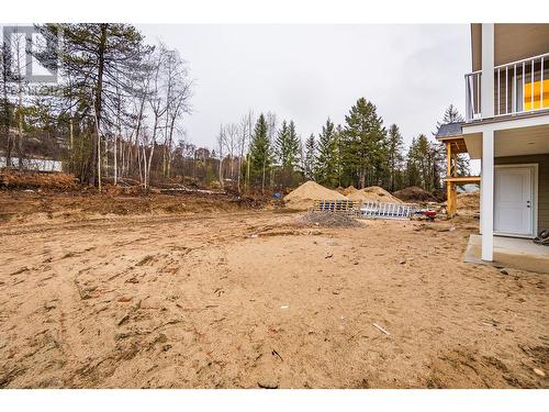 3716 Toba Road, Castlegar, BC - Outdoor