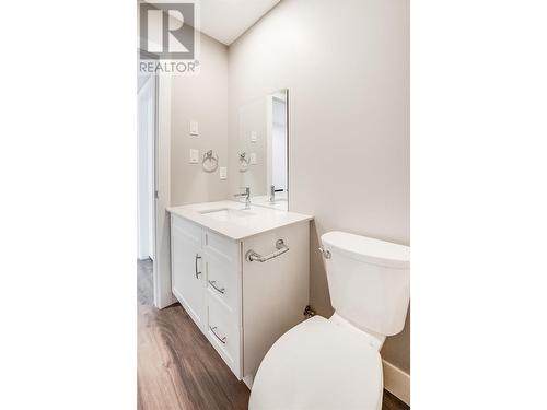 3716 Toba Road, Castlegar, BC - Indoor Photo Showing Bathroom