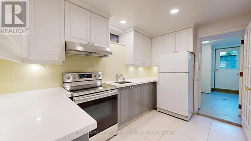 478 Glenlake Avenue, Toronto, ON - Indoor Photo Showing Kitchen