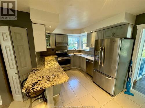 156 Edgewater, Tecumseh, ON - Indoor Photo Showing Kitchen