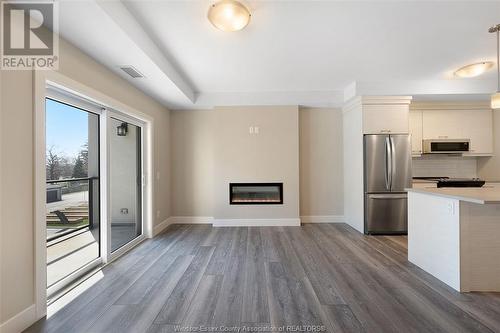 190 Main Street East Unit# 302, Kingsville, ON - Indoor Photo Showing Kitchen