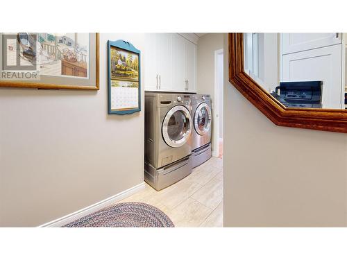 1201 Cameron Avenue Unit# 97, Kelowna, BC - Indoor Photo Showing Laundry Room