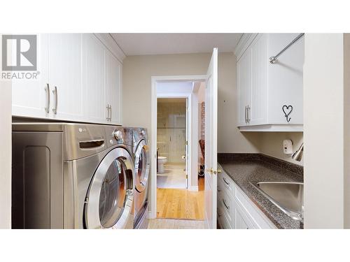 1201 Cameron Avenue Unit# 97, Kelowna, BC - Indoor Photo Showing Laundry Room