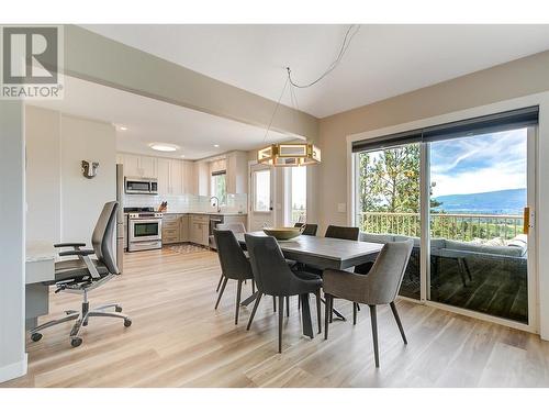 1044 James Hockey Place, Kelowna, BC - Indoor Photo Showing Dining Room