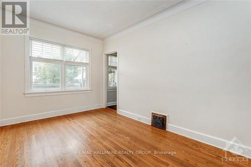 433 Holland Avenue, Ottawa, ON - Indoor Photo Showing Other Room