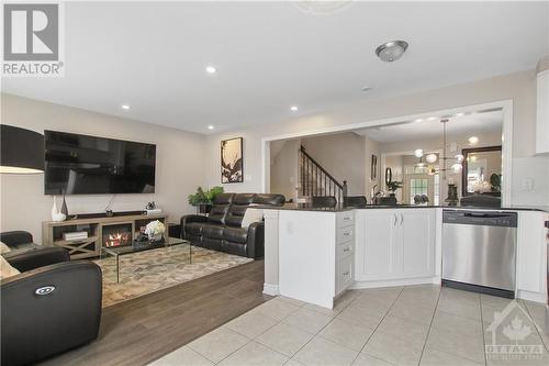 306 Sweetfern Crescent, Ottawa, ON - Indoor