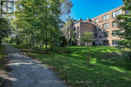 304 - 61 Paffard Street, Niagara-On-The-Lake, ON - Outdoor