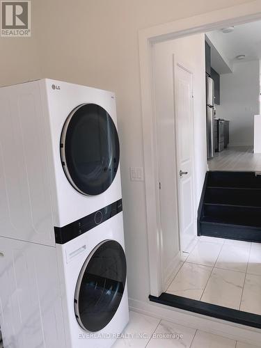 Upper - 231 Webb Street, Markham, ON - Indoor Photo Showing Laundry Room