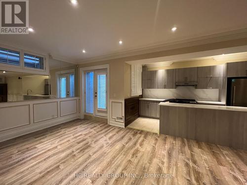 # Bsmt - 296 Hillcrest Avenue, Toronto, ON - Indoor Photo Showing Kitchen