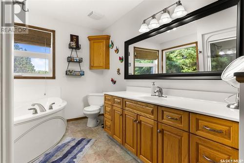 5 Capitol Place, White City, SK - Indoor Photo Showing Bathroom