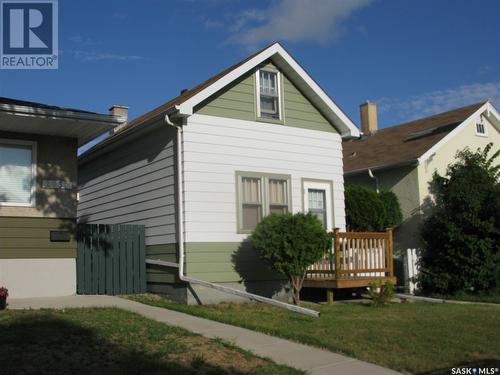 2037 Reynolds Street, Regina, SK - Outdoor