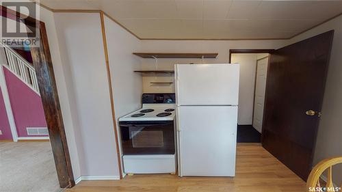 2037 Reynolds Street, Regina, SK - Indoor Photo Showing Kitchen