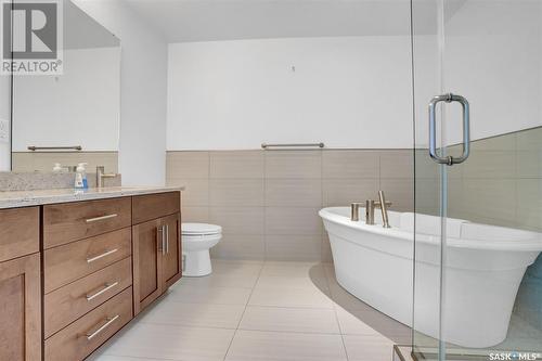 706 2300 Broad Street, Regina, SK - Indoor Photo Showing Bathroom