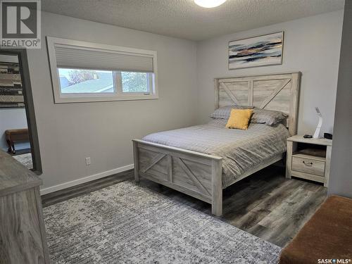 405 Mcgillivray Street, Outlook, SK - Indoor Photo Showing Bedroom