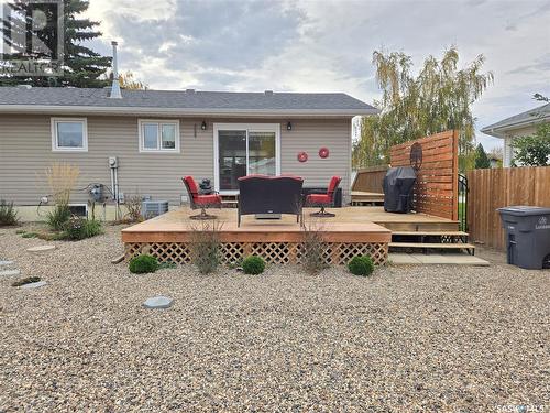 405 Mcgillivray Street, Outlook, SK - Outdoor With Deck Patio Veranda With Exterior