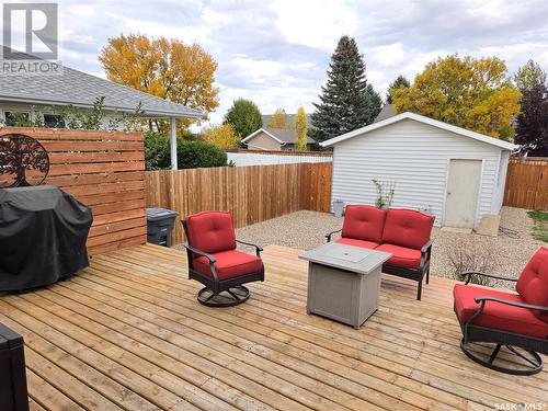 405 Mcgillivray Street, Outlook, SK - Outdoor With Deck Patio Veranda With Exterior