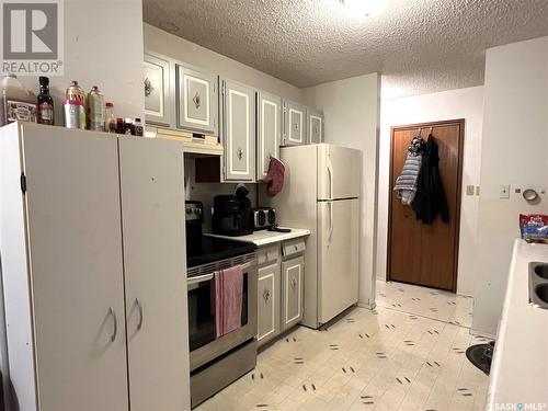 904 Railway Avenue, Loon Lake, SK - Indoor Photo Showing Kitchen