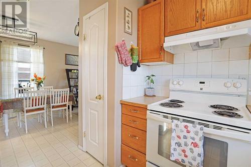 Kitchen View 4 - 319 16 Street E, Brooks, AB - Indoor Photo Showing Kitchen