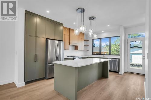 1313 Edward Avenue, Saskatoon, SK - Indoor Photo Showing Kitchen With Upgraded Kitchen